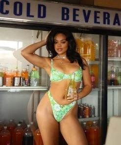 Kulani Kinis Ditzy Underwire Bra Bikini Top - Appletini 12 Kulani Kinis Ditzy Underwire Bra Bikini Top - Appletini