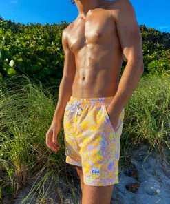 Kulani Kinis Men's Swim Trunks - Whipped Wonder